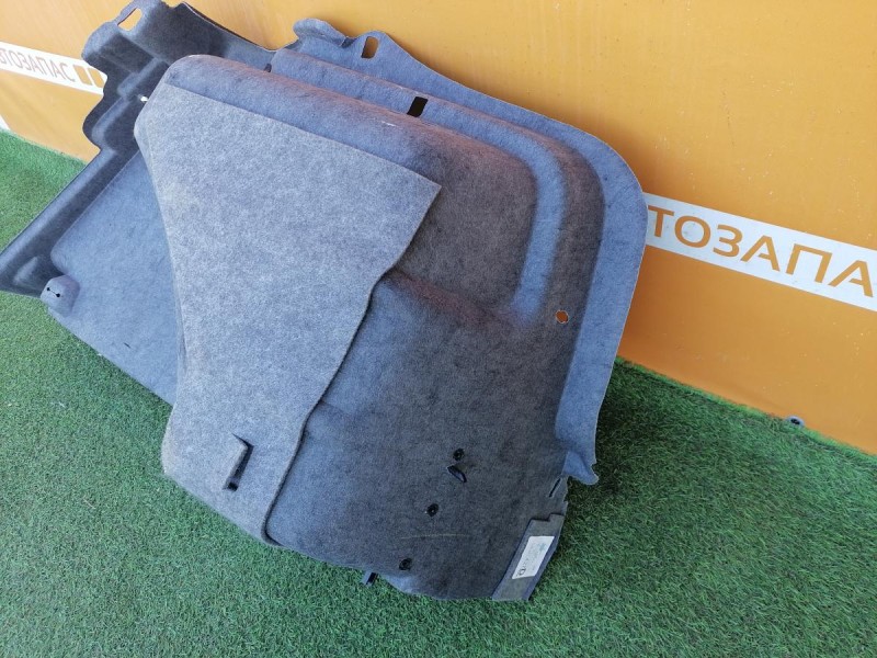 Rapid №2 обшивка багажника левая правая к-кт