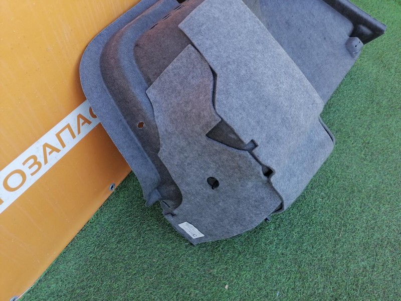 Rapid №2 обшивка багажника левая правая к-кт