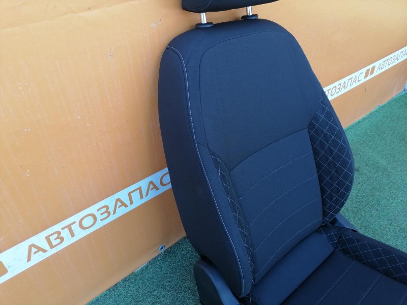 Rapid №2 сиденье левое правое к-кт деф