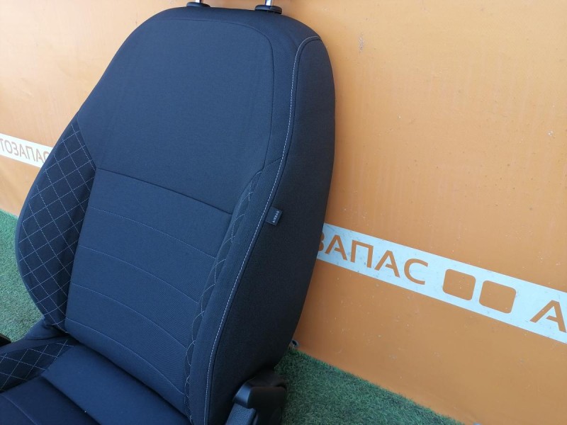 Rapid №2 сиденье левое правое к-кт деф