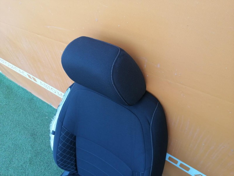 Rapid №2 сиденье левое правое к-кт деф