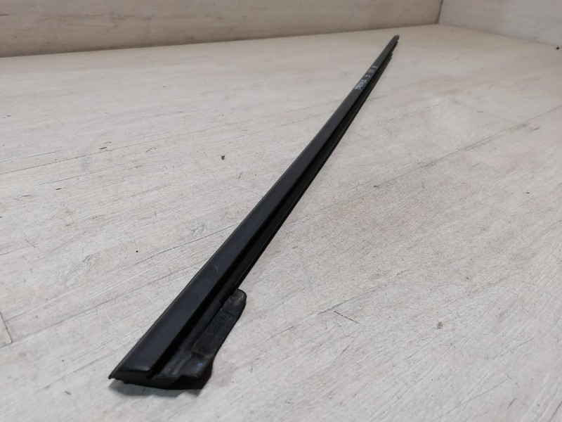 Rapid 2 бархотка наружная передняя правая