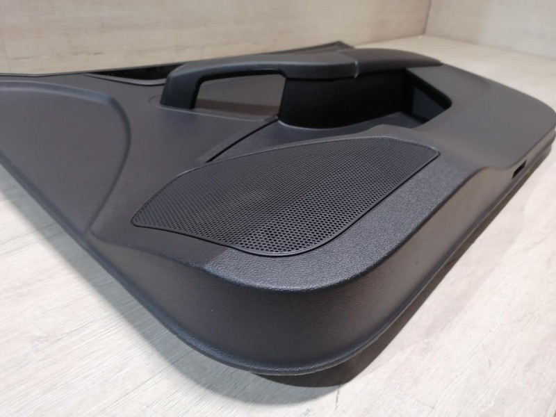 Rapid №2 обшивка двери передняя правая