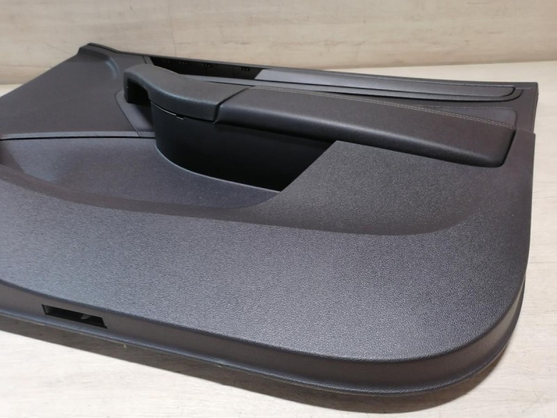 Rapid №2 обшивка двери передняя правая