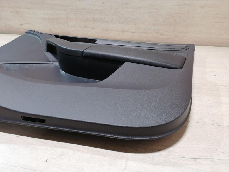 Rapid 2 обшивка двери передняя правая