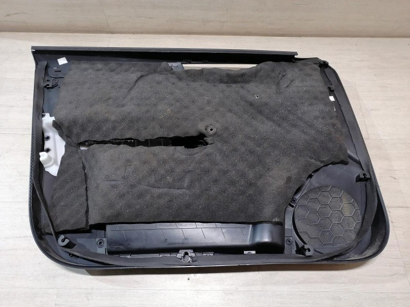 Rapid 2 обшивка двери передняя правая