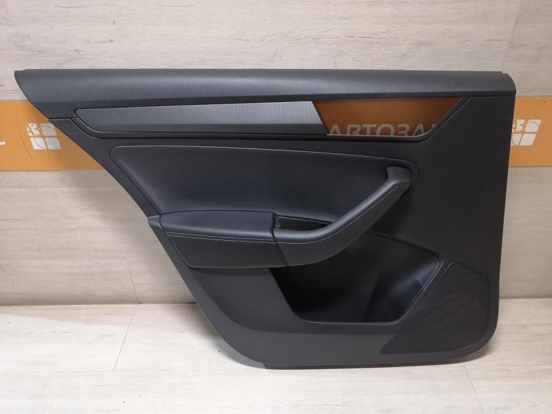 Rapid №2 обшивка двери задняя левая