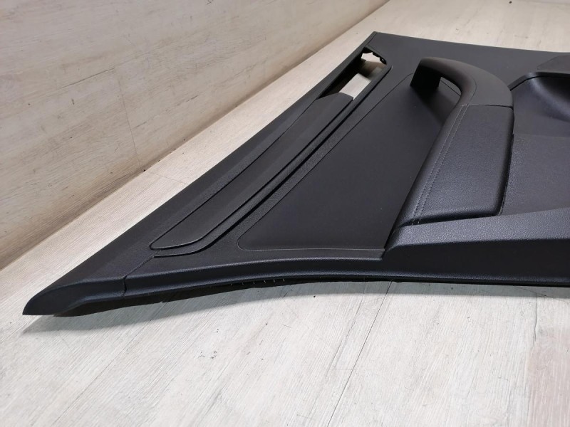 Rapid 2 обшивка двери задняя левая