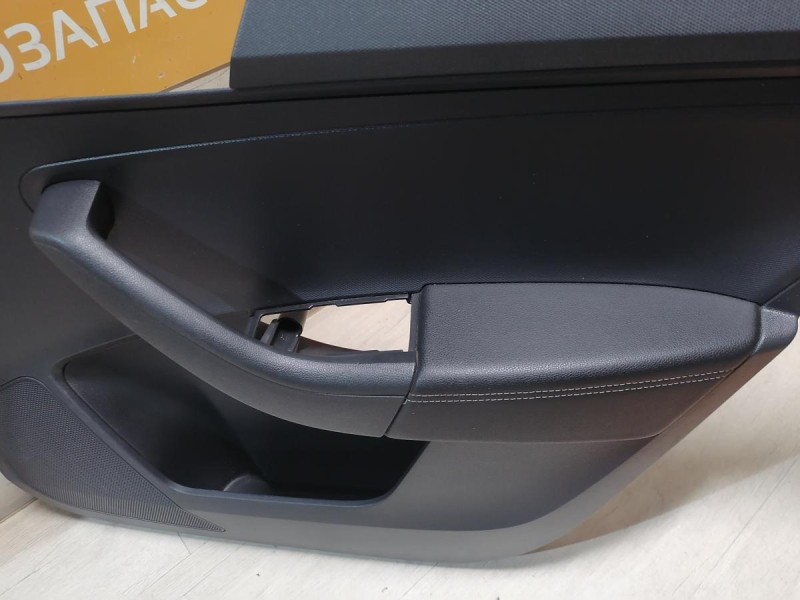 Rapid №2 обшивка двери задняя правая