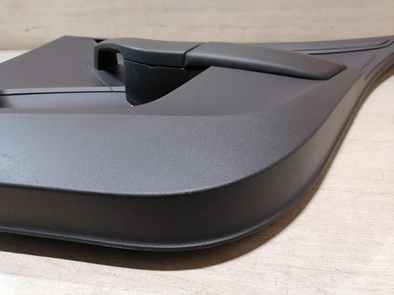 Rapid 2 обшивка двери задняя правая