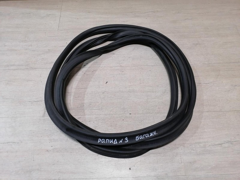 Rapid 2 уплотнитель багажника