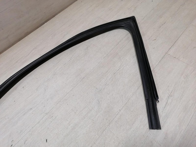 Rapid 2 бархотка верхняя передняя правая