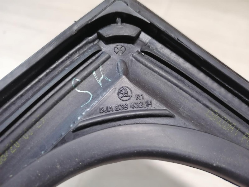 Rapid №2 бархотка верхняя задняя правая