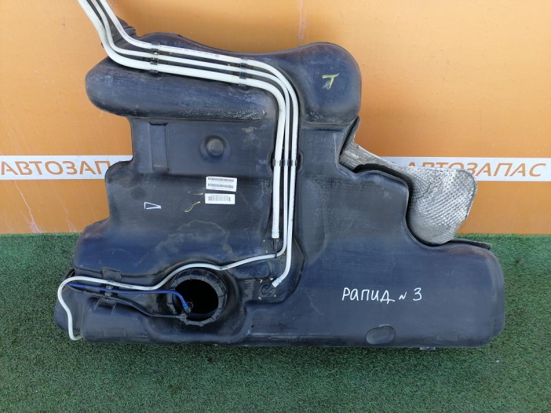 Rapid 2 бензобак
