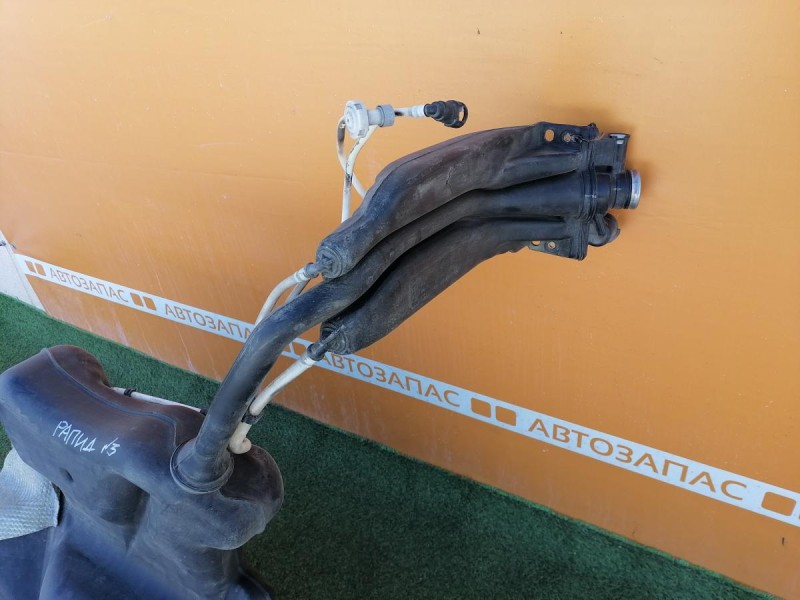 Rapid 2 бензобак