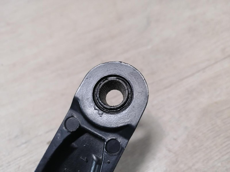 Rapid 2 поводок дворника левый правый к-кт