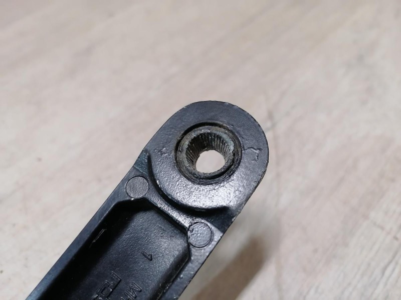 Rapid 2 поводок дворника левый правый к-кт