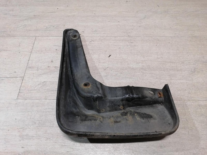 Rapid 2 брызговик передний правый