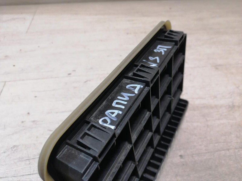 Rapid 2 решетка вентиляции багажника клапан