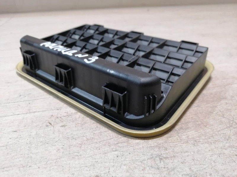 Rapid 2 решетка вентиляции багажника клапан