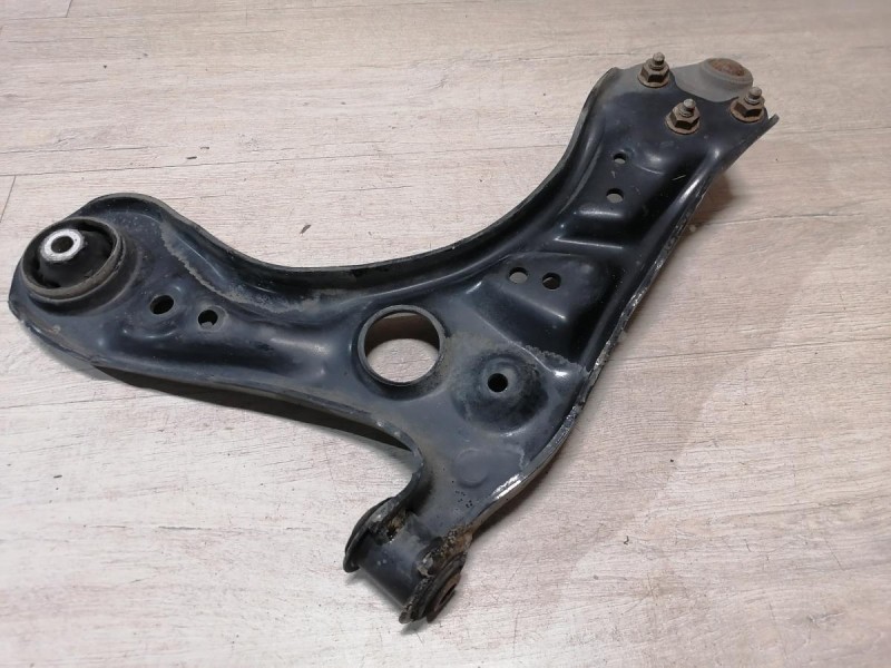 Rapid №2 рычаг передний правый