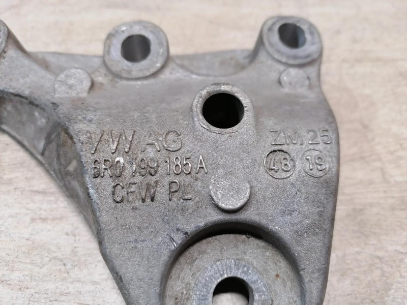 Rapid 2 кронштейн подушки двигателя правый