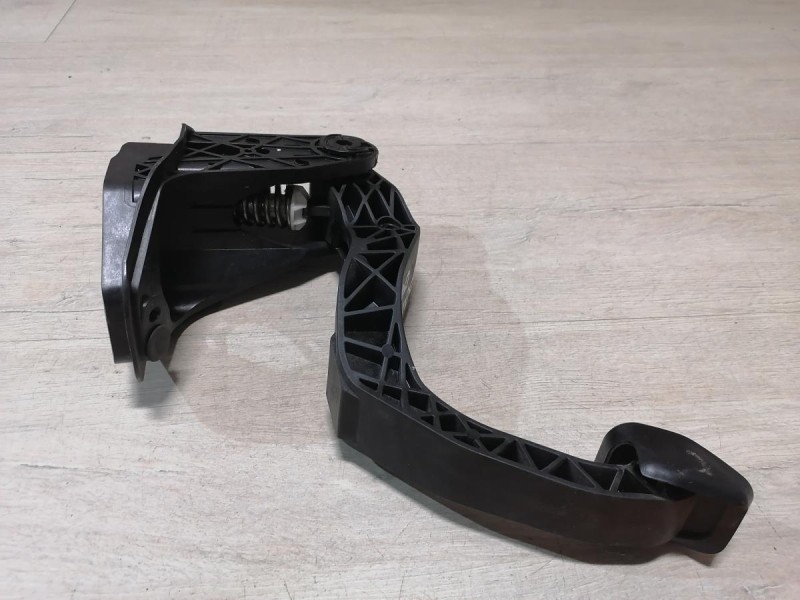 Rapid №2 педаль сцепления