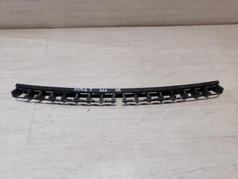 Rapid 2 крепление заднего бампера центральное