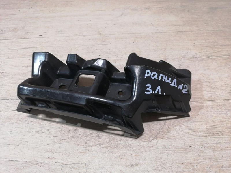Rapid 2 крепление заднего бампера под фонарь левое