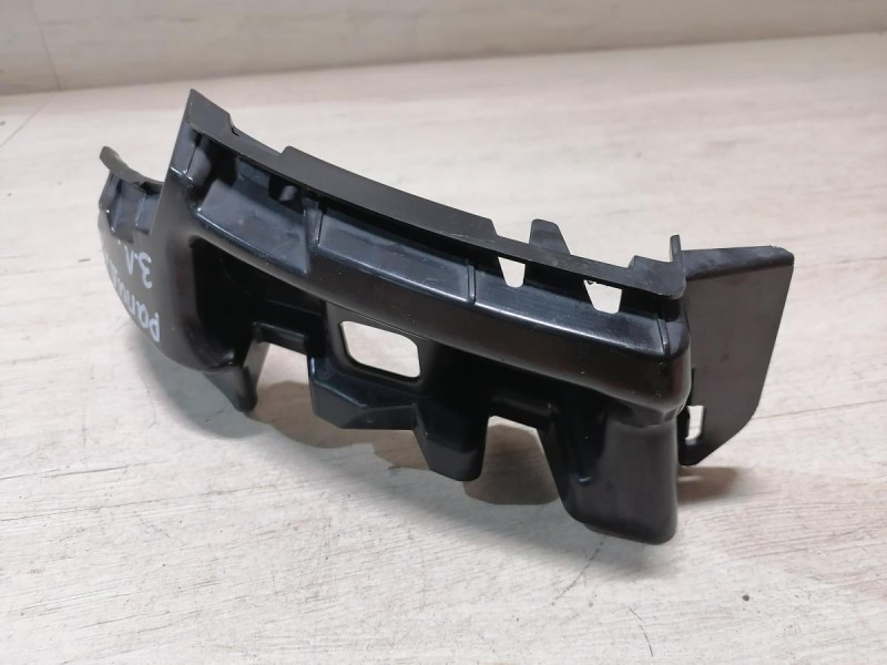 Rapid 2 крепление заднего бампера под фонарь левое