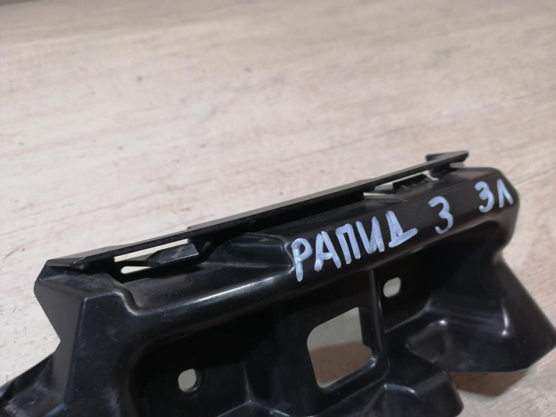 Rapid 2 крепление заднего бампера под фонарь левое
