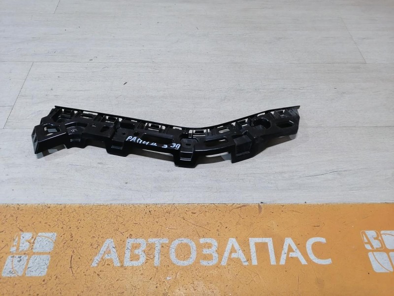 Rapid 2 крепление заднего бампера на крыло правое