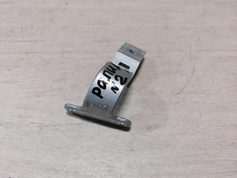 Rapid №2 петля багажника левая