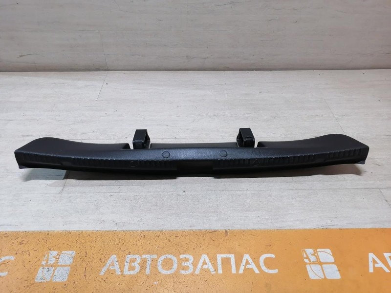 Rapid 2 обшивка задней панели накладка