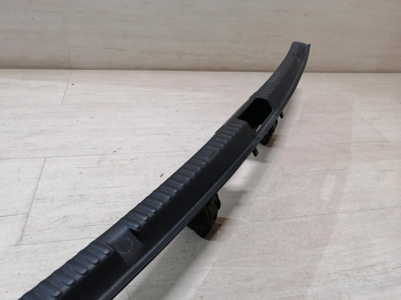 Rapid 2 обшивка задней панели накладка