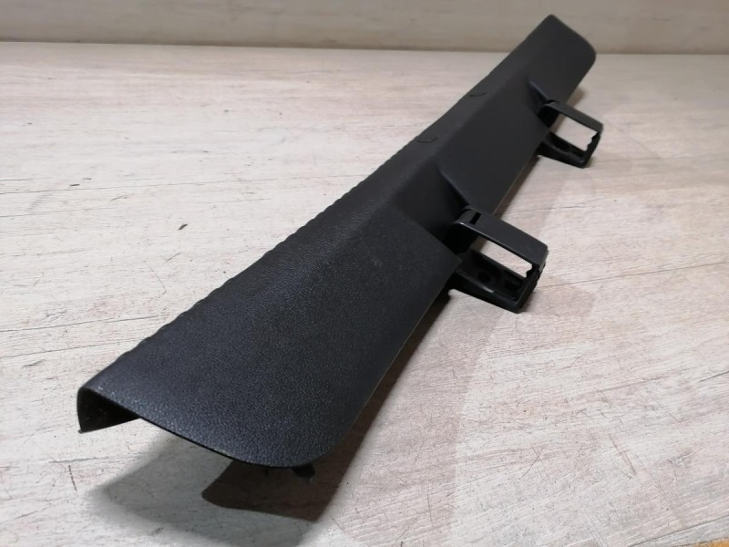 Rapid 2 обшивка задней панели накладка