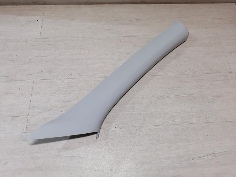 Rapid №2 обшивка передней стойки верхняя правая