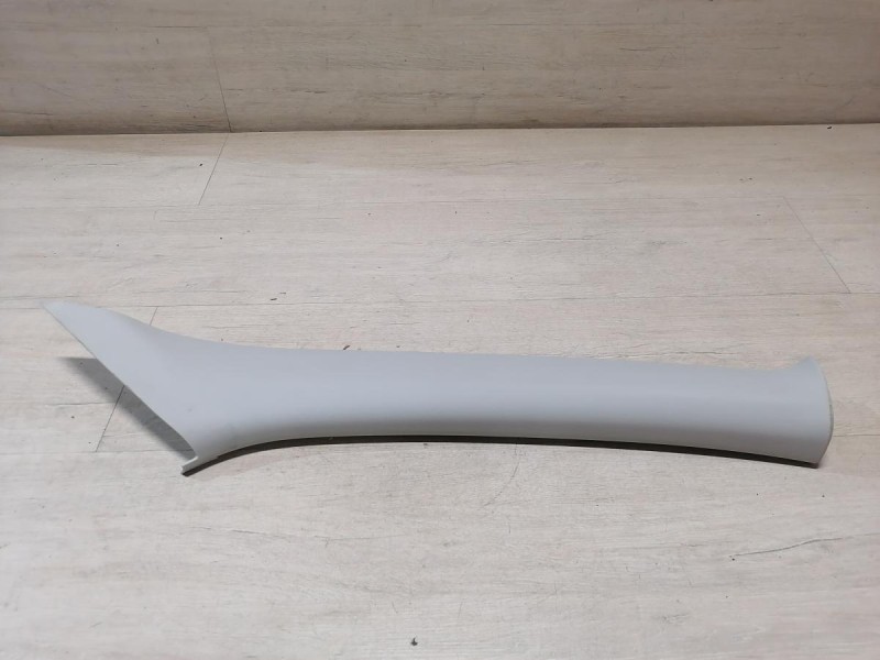 Rapid №2 обшивка передней стойки верхняя правая