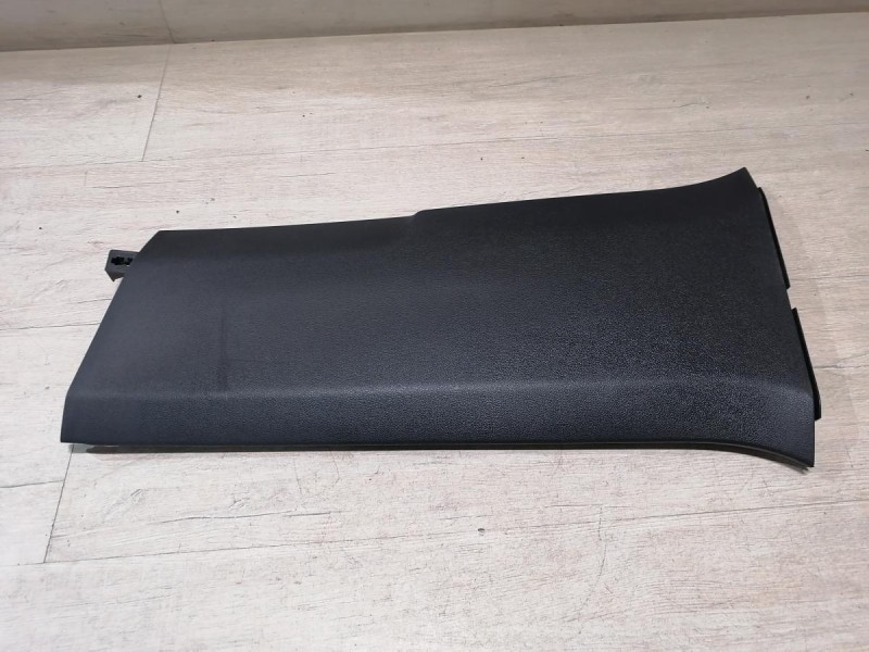 Rapid №2 обшивка средней стойки нижняя левая