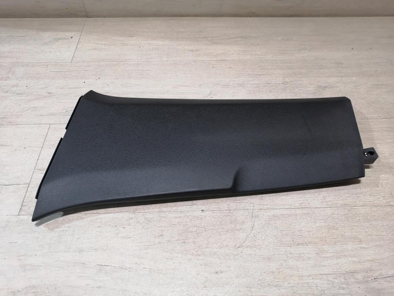 Rapid №2 обшивка средней стойки нижняя левая