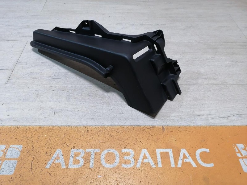 Rapid 2 обшивка задней стойки под полку левая