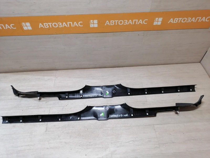 Rapid 2 обшивка порога правая