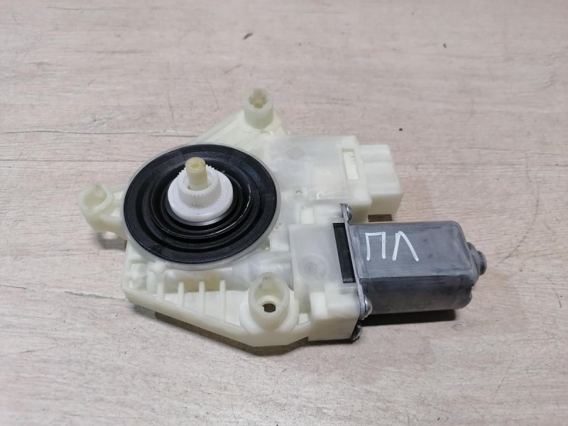 Rapid №2 моторчик стеклоподъемника передний левый