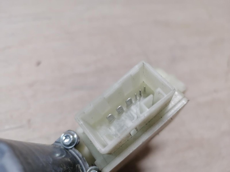 Rapid 2 моторчик стеклоподъемника передний левый