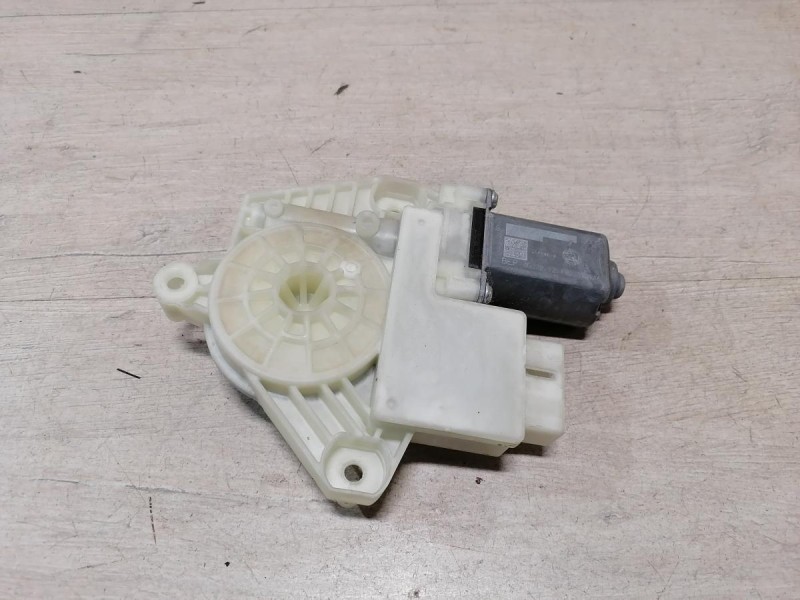 Rapid 2 моторчик стеклоподъемника передний левый