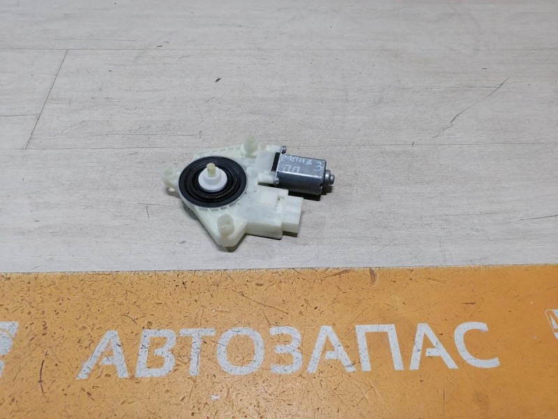 Rapid 2 моторчик стеклоподъемника передний правый