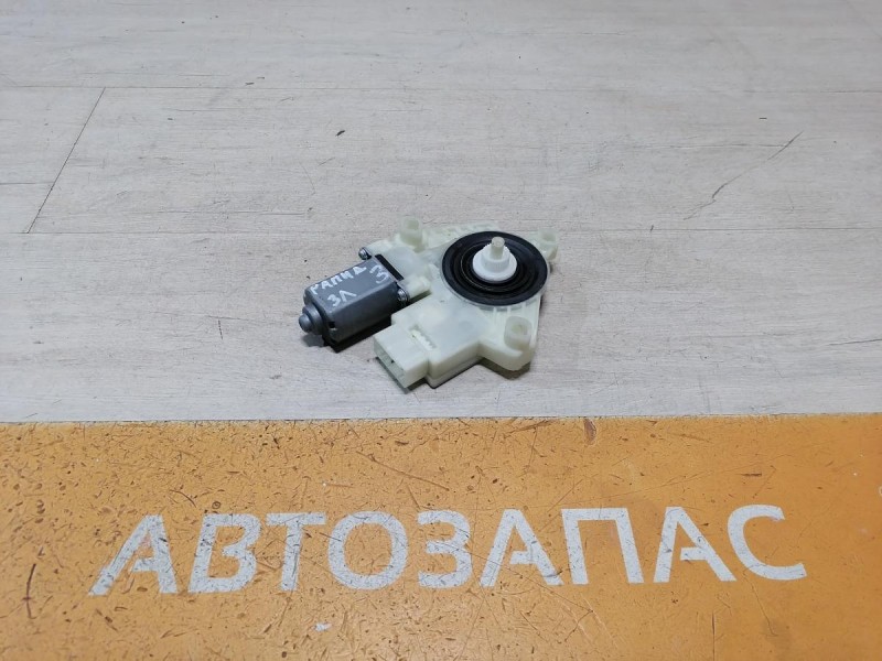 Rapid 2 моторчик стеклоподъемника задний левый