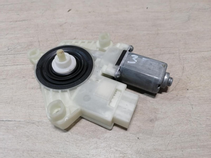 Rapid №2 моторчик стеклоподъемника задний правый