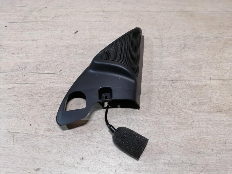 Rapid 2 заглушка зеркала с пищалкой правая