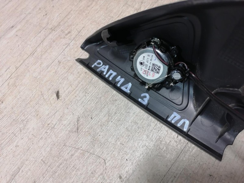 Rapid 2 заглушка зеркала с пищалкой правая